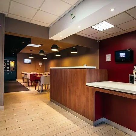 Campanile Centre Hotel 3*