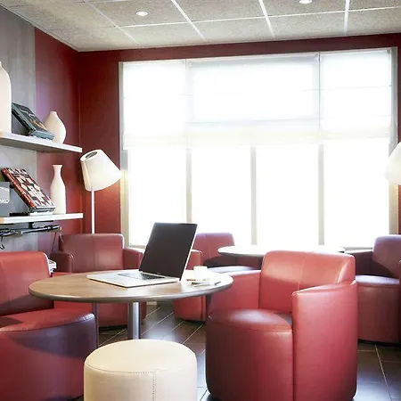 Campanile Centre 3* Кретей