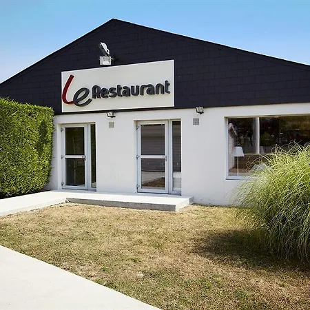 Campanile Centre Отель Кретей