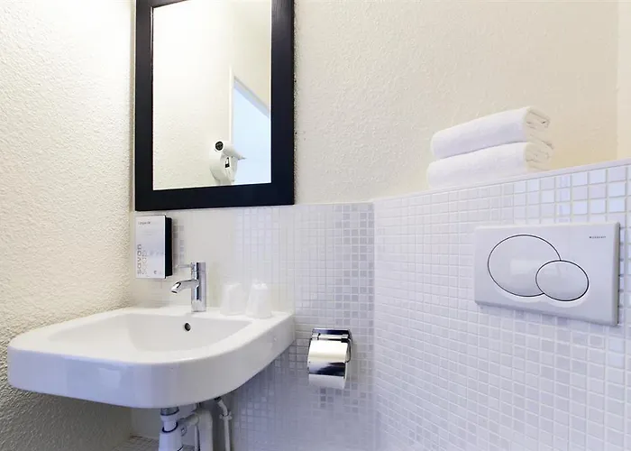 Campanile Centre Hotel Créteil